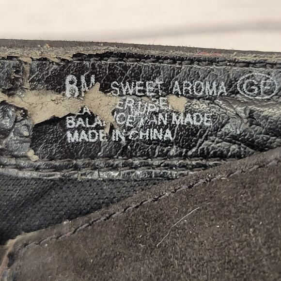 Aerosoles Black Suede Heeled Bootie, Side Zip, 3" Heel, Size 8 - Picture 13 of 16